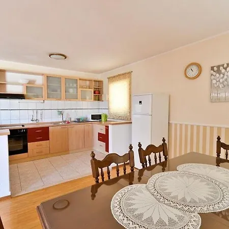 Mirko Apartament