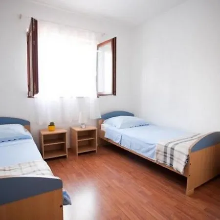 Mirko Apartament